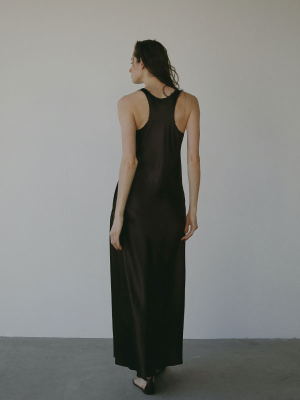 オーバルネックカットオフサテンワンピース(F BEIGE): ワンピース  