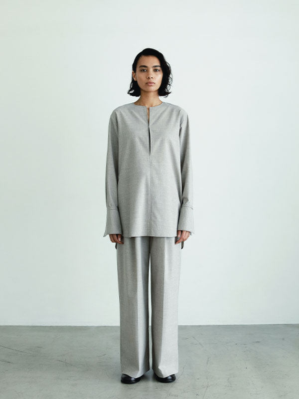 ☆新品！qualite キーネックスウェット プルオーバー グレー 日本製 qualite｜キーネックオーバースウェット | Rakuten Fashion(楽天