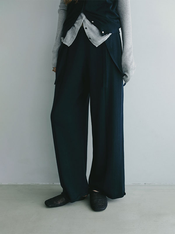 【新品未使用】エトレトウキョウ　リネンパンツ　S リネンスムースニットパンツ(S OFF WHITE): ボトムス │ ETRE
