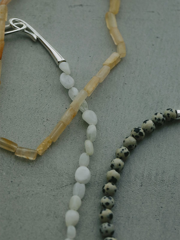 ストーンビーズネックレス