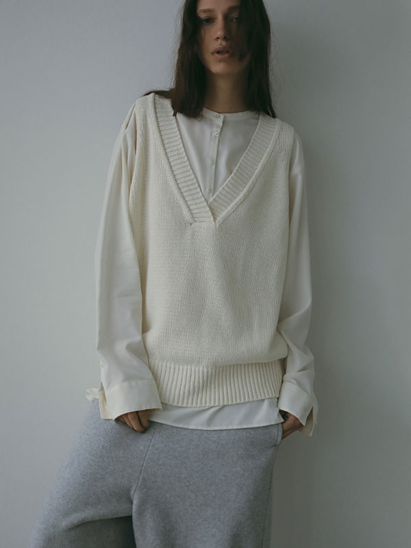 ETRE TOKYO　コットンシルクスリーブレスニット　ネイビー ETRE TOKYO - コットンシルクスリーブレスニットプルオーバー