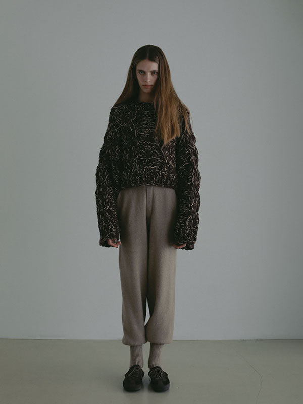 ハンドニットケーブルプルオーバー