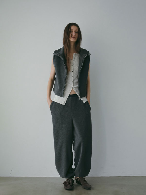 etre tokyo 2025aw コンパクトフリースベスト コンパクトフリースベスト(F LIGHT GREY): トップス │ ETRE