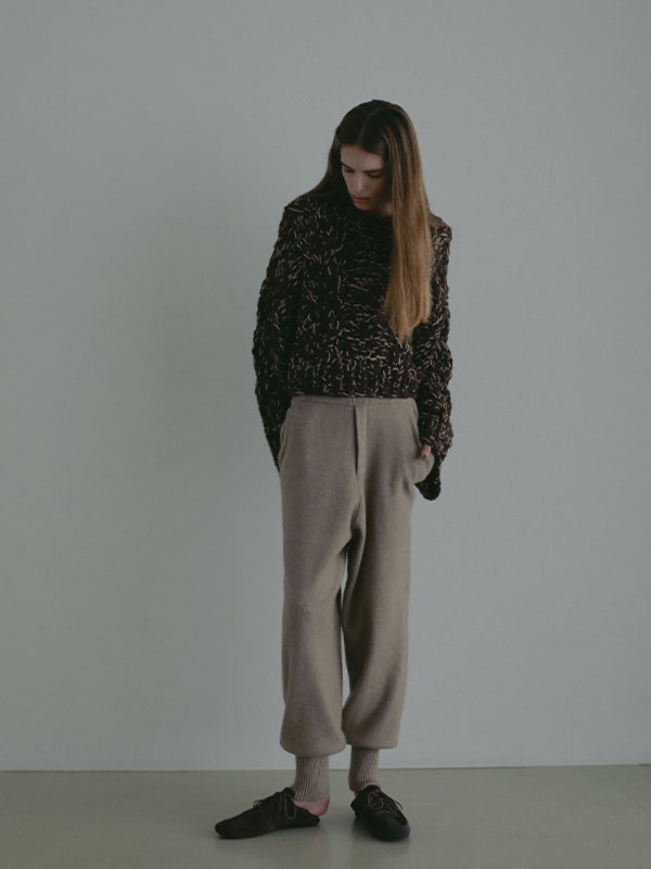 オールニードルニットジョガーパンツ