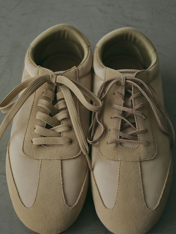 マットサテンローカットスニーカー(36 BEIGE): シューズ │ ETRE