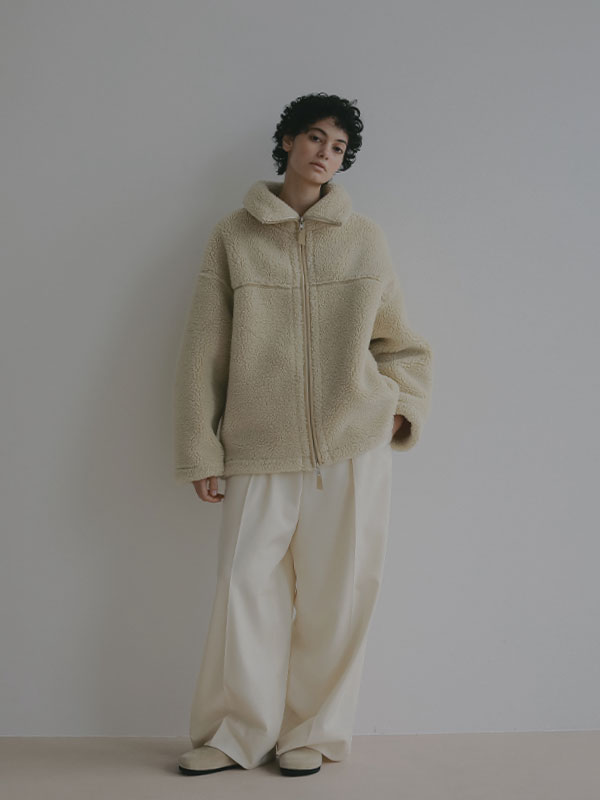 リバーシブルボアブルゾン