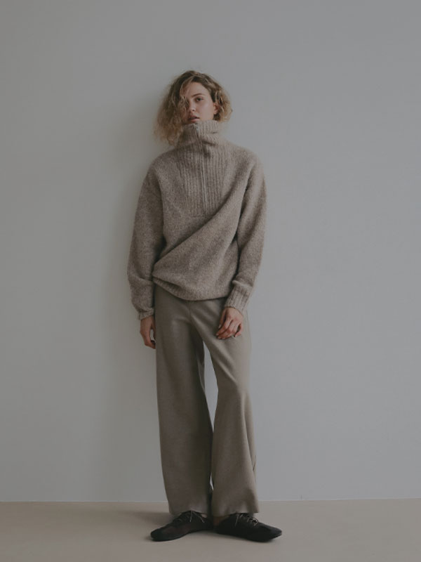 ハーフジップアルパカニットプルオーバー