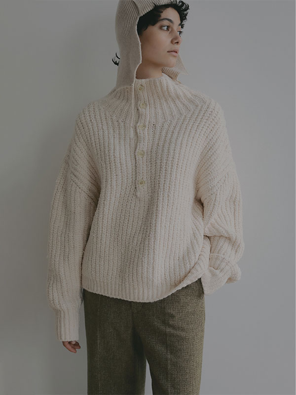 ブークレモールヤーンハイネックニットプルオーバー