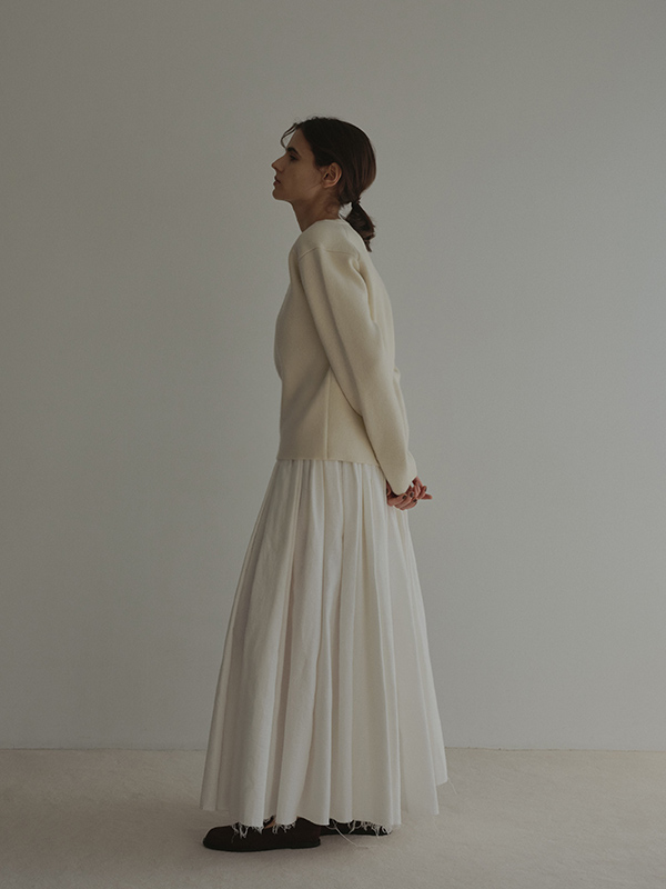 ダブルクロスボリュームスカート