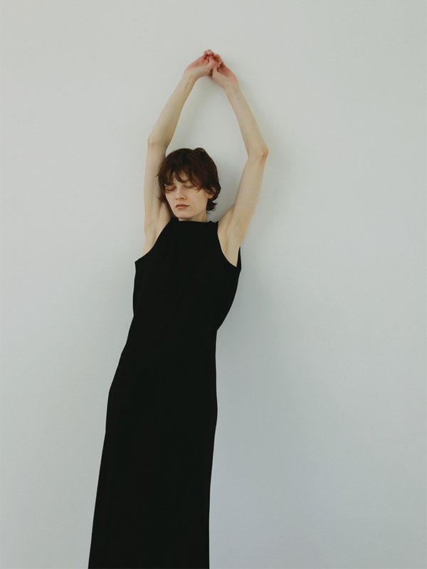 SANTEバックデザインドレス