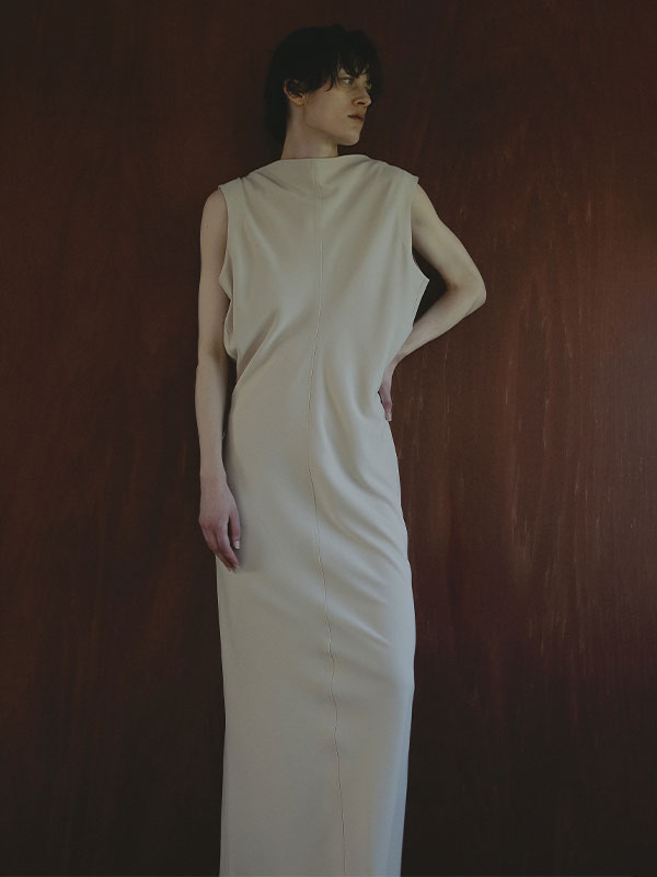 SANTEバックデザインドレス