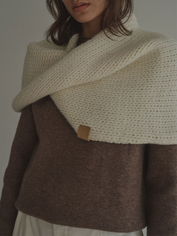 バルキーヤーンハンドニットスヌード