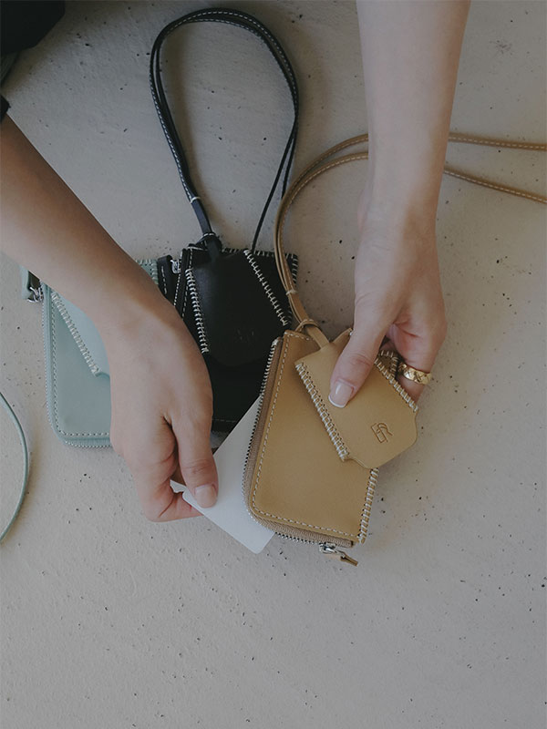 スクエアパースキーホルダー