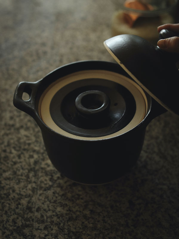 耐熱白土黒釉3合土鍋