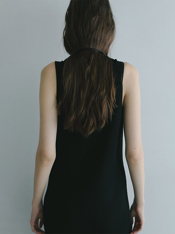 レザーコードネックレス