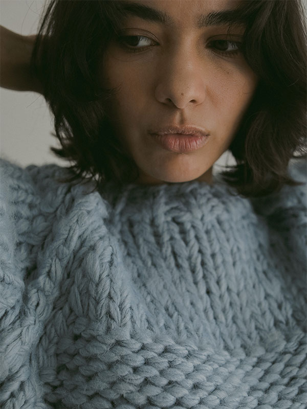 ブラッシュドハーフスリーブハンドニットプルオーバー