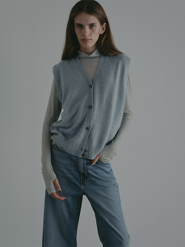 バーサタイルハイネックシアーロンTee