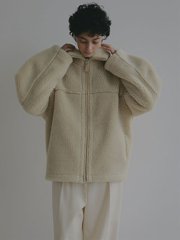 リバーシブルボアブルゾン