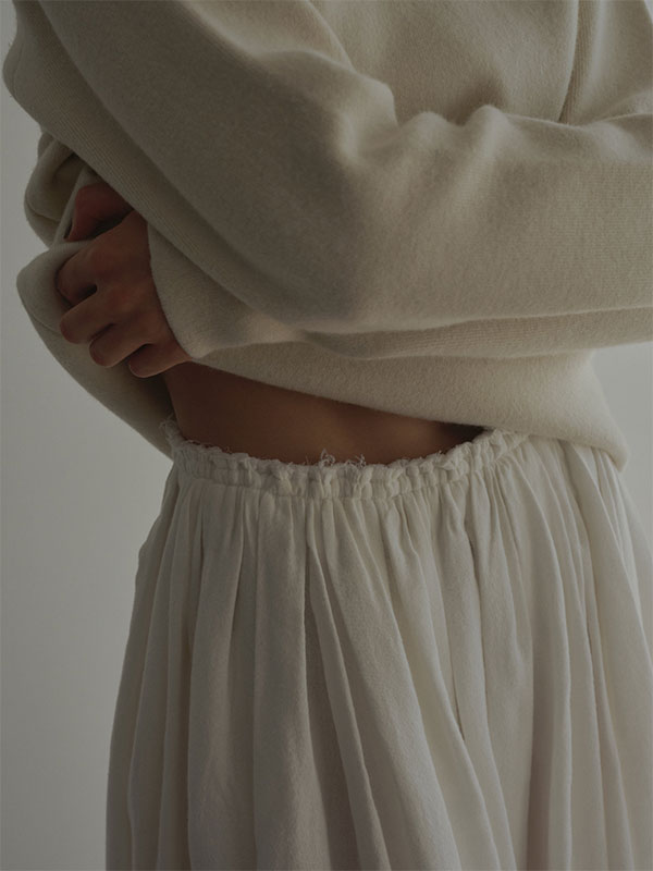 ダブルクロスボリュームスカート