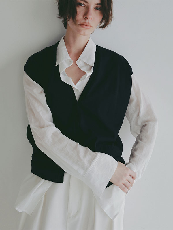 スヴィンコットンニットベスト