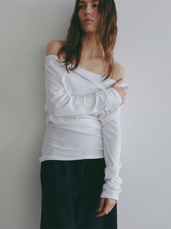 ワンショルダードレーププルオーバー