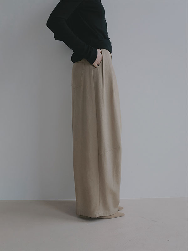 ソフトコットンタックカーブパンツ