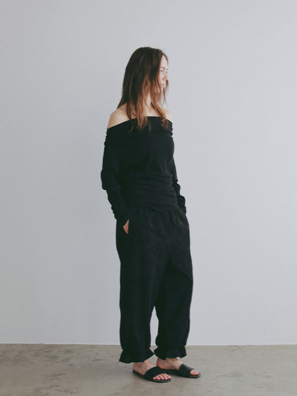 エンブロイダリーイージーパンツ