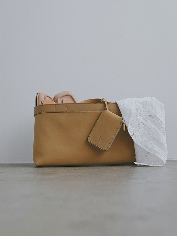 ボンディングレザートート