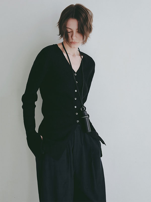 タンドレザージップリップケース