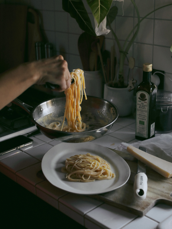 白陶土黒田釉オーバルプレート大