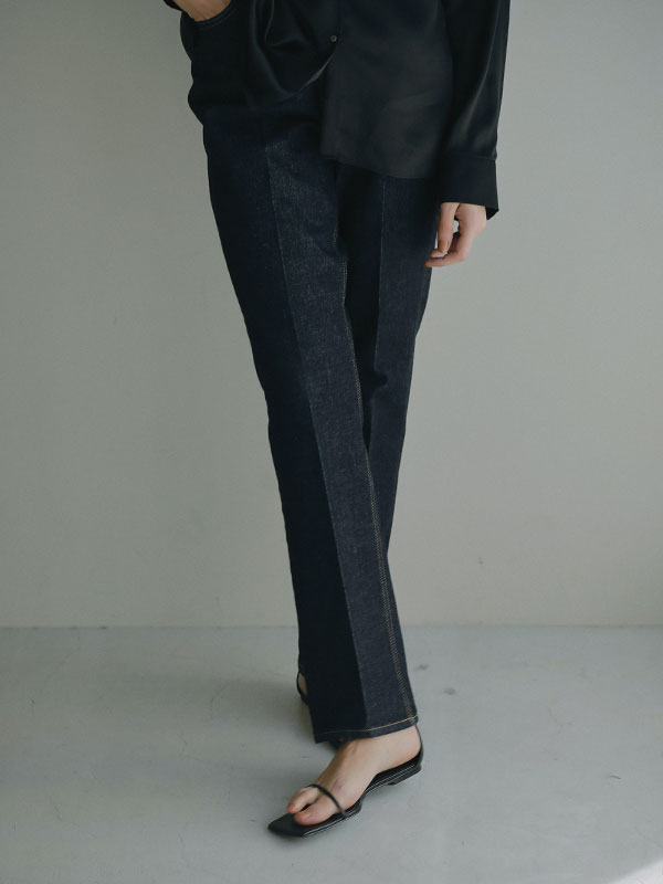 YANUK×ETRE TOKYO Center Crease Straight YANUK×ETRE TOKYO Center Crease Straight Denim(21 INDIGO