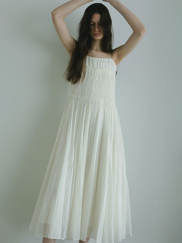 etre tokyo シェイプドネックキャミワンピース white セール】シェイプドネックキャミワンピース（ワンピース）｜ETRE