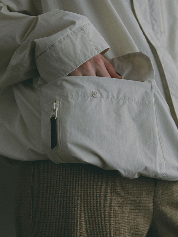 Marmot×ETRE TOKYO PERTEXマウンテンパーカー