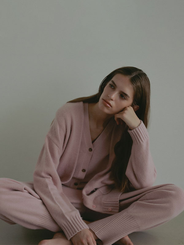 プレーンステッチＶネックニットカーディガン