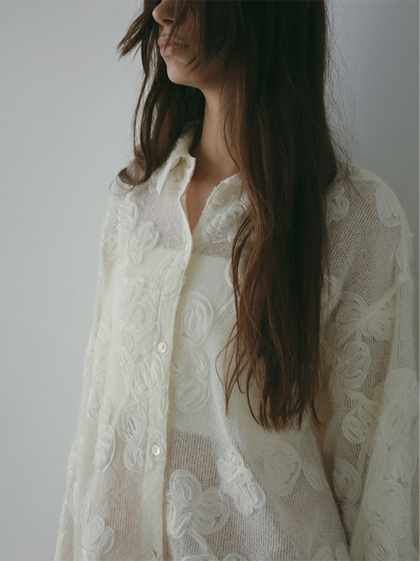 コードエンブロイダリーブラッシュドチュールシャツ