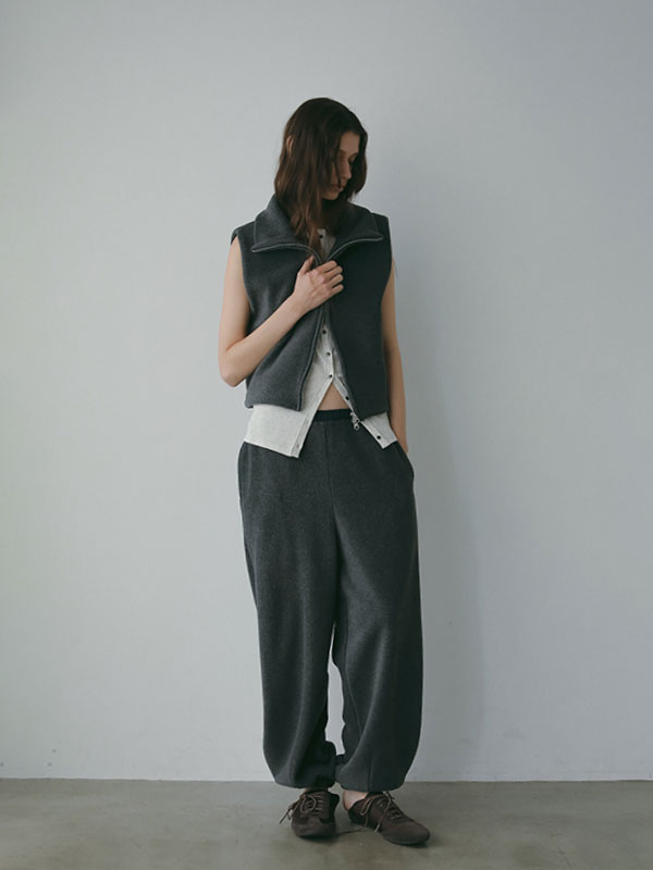 etre tokyo 2025aw コンパクトフリースベスト コンパクトフリースベスト(F LIGHT GREY): トップス │ ETRE TOKYO