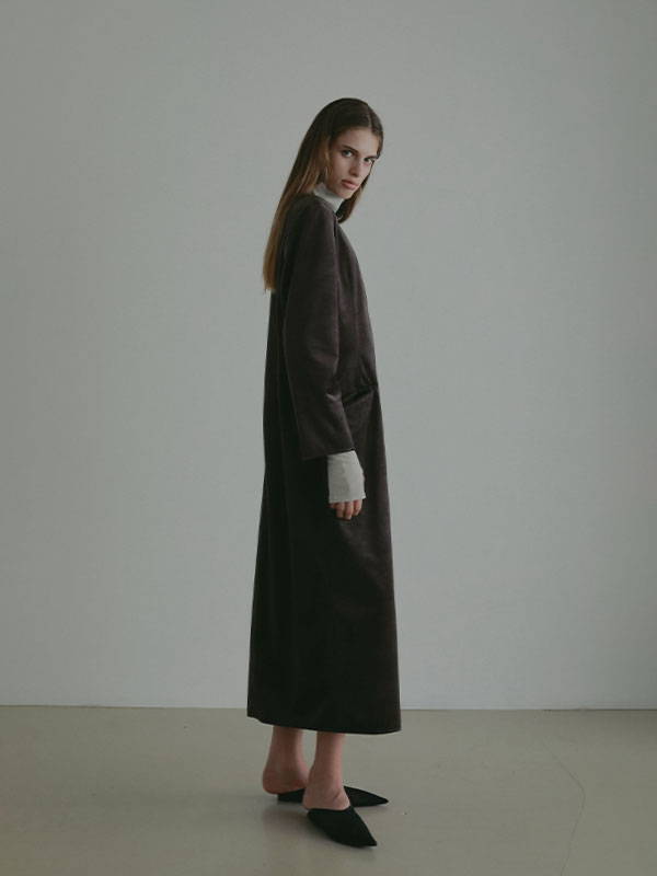 プランジングベロアワンピース