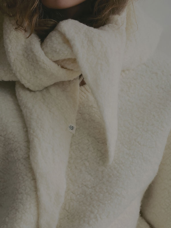 バンピーストールニットプルオーバー