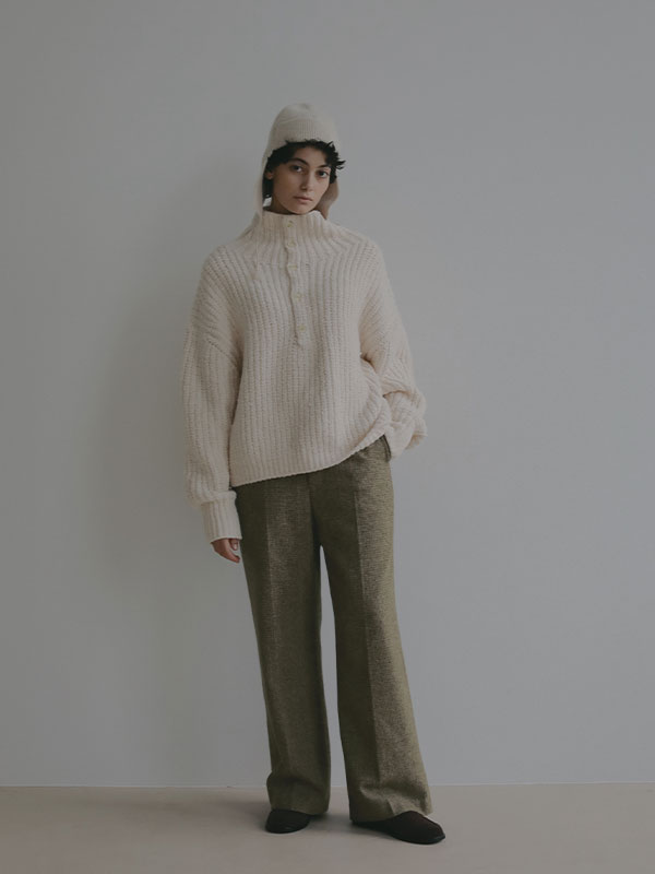 ブークレモールヤーンハイネックニットプルオーバー