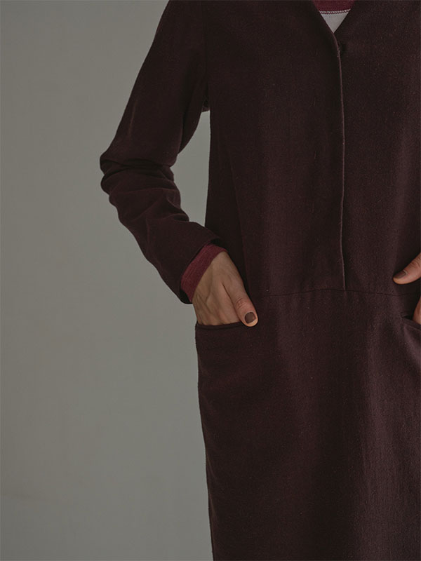 VネックIラインロングワンピース