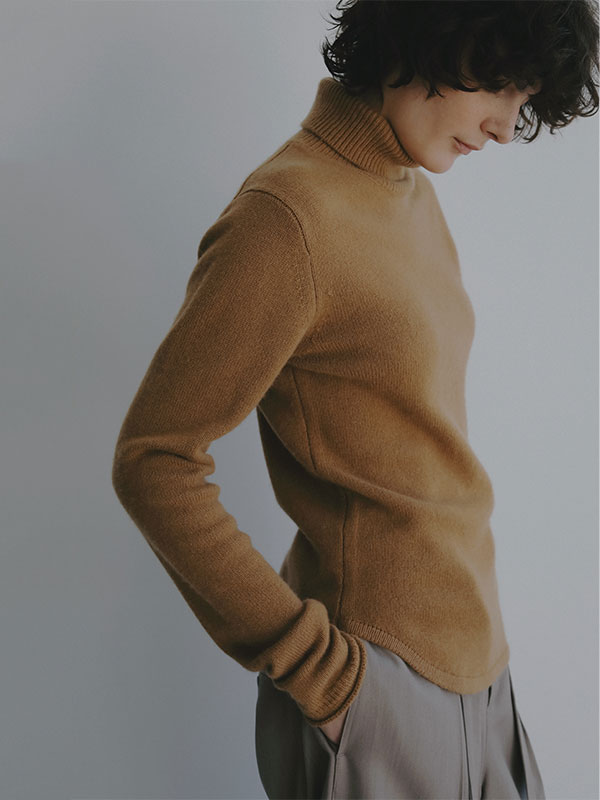 ウールカシミヤタートルネックニットプルオーバー