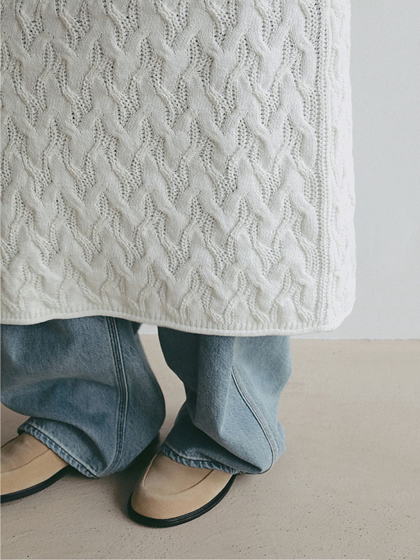 コードヤーンケーブルニットワンピース