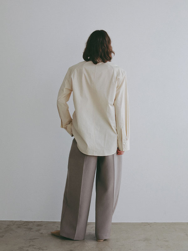 ボールドショルダーシャツ