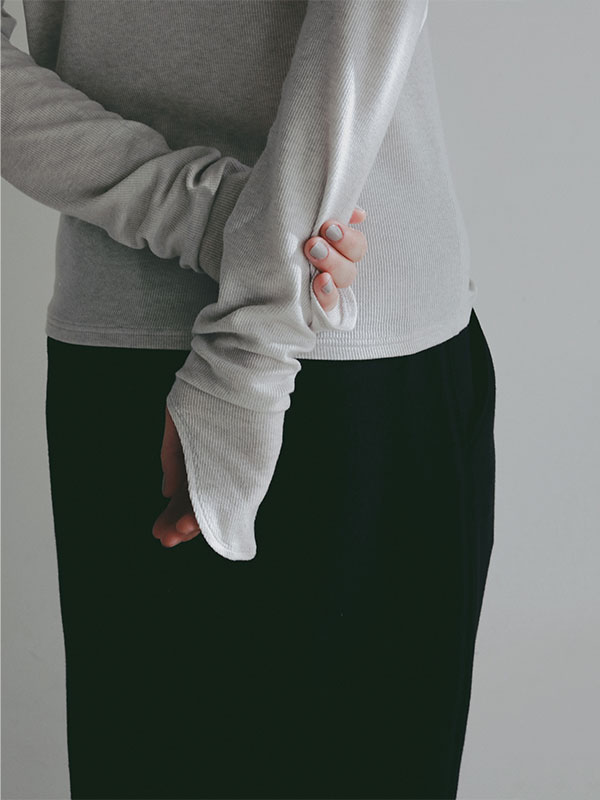 バトーネックカットプルオーバー