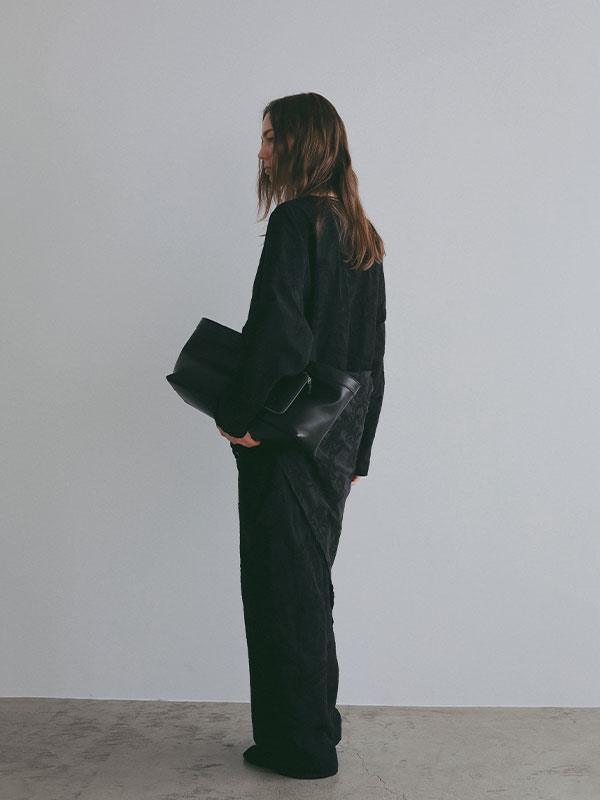 エンブロイダリースカーフ