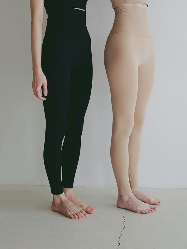 AMPHI×ETRE TOKYOフィットハイウエストレギンス