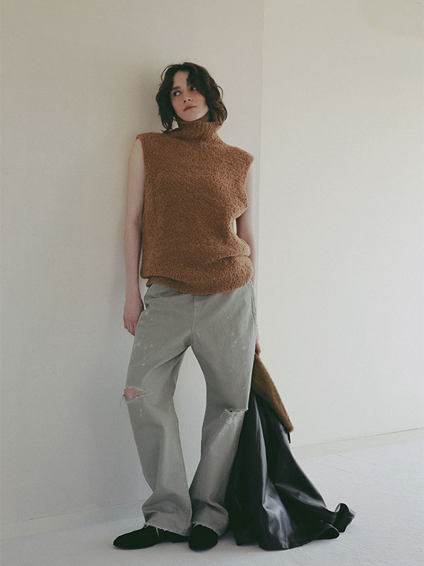 モールヤーンハイネックニットベスト