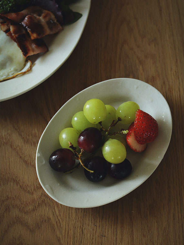 白陶土黒田釉オーバルプレート小