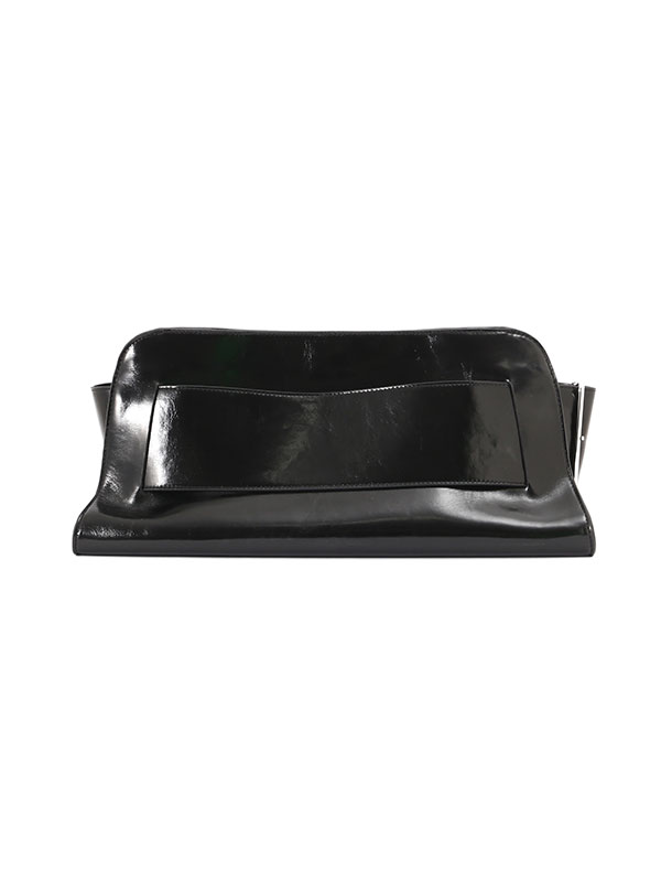 ETRE TOKYO エトレ 新品タグ付 オイルアップレザークラッチバッグ 黒 オイルアップレザークラッチバッグ(F BLACK): グッズ │ ETRE
