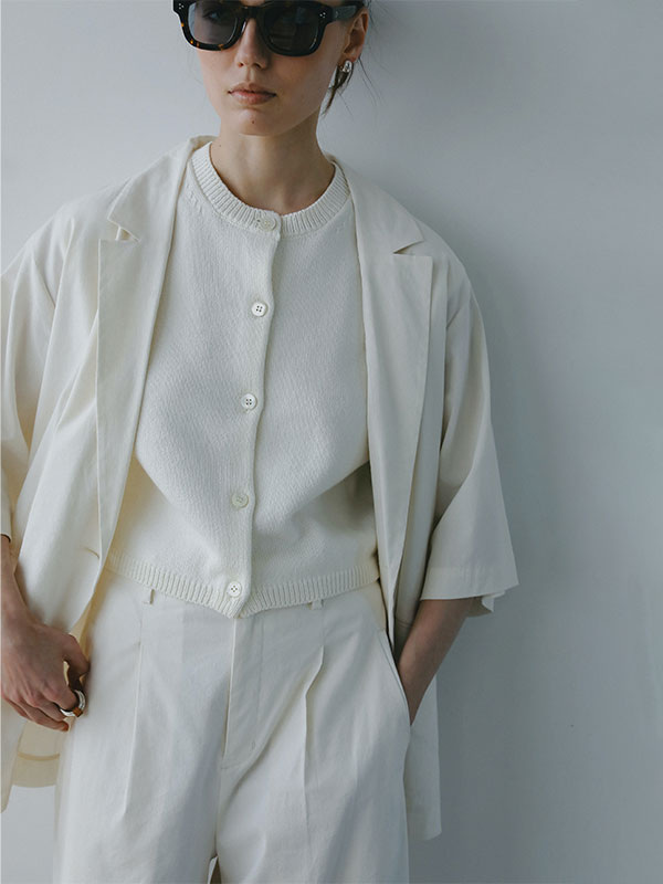リリヤーンスリーブレスニットトップス(F OFF WHITE): トップス